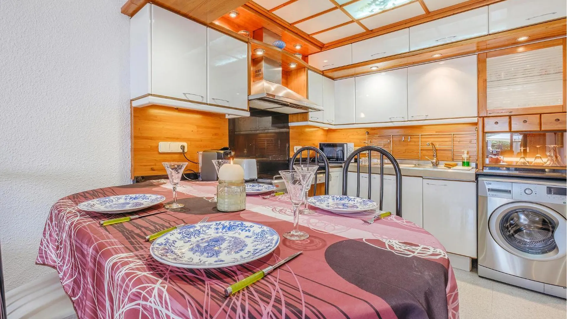 Lovely Home In Tossa De Mar With House Sea View Hébergement de vacances